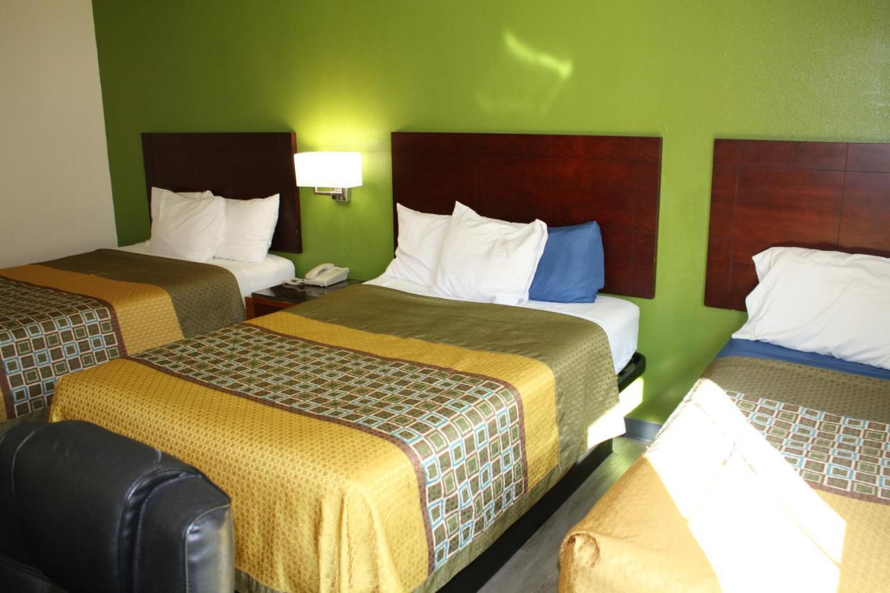 Executive Inn And Suites Уичита Фолс Екстериор снимка