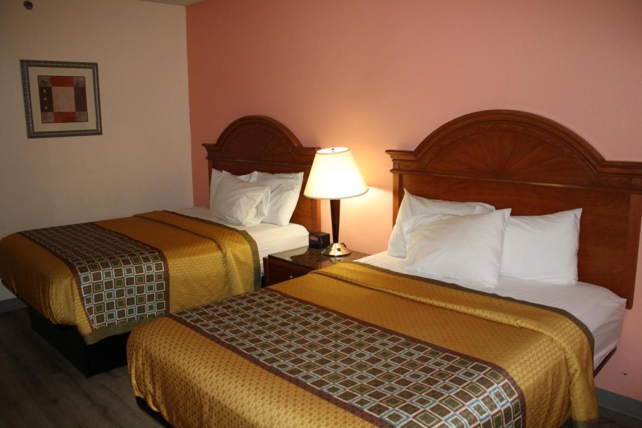 Executive Inn And Suites Уичита Фолс Екстериор снимка