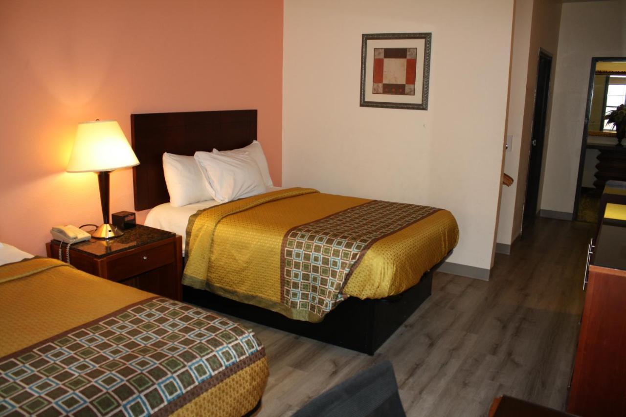 Executive Inn And Suites Уичита Фолс Екстериор снимка