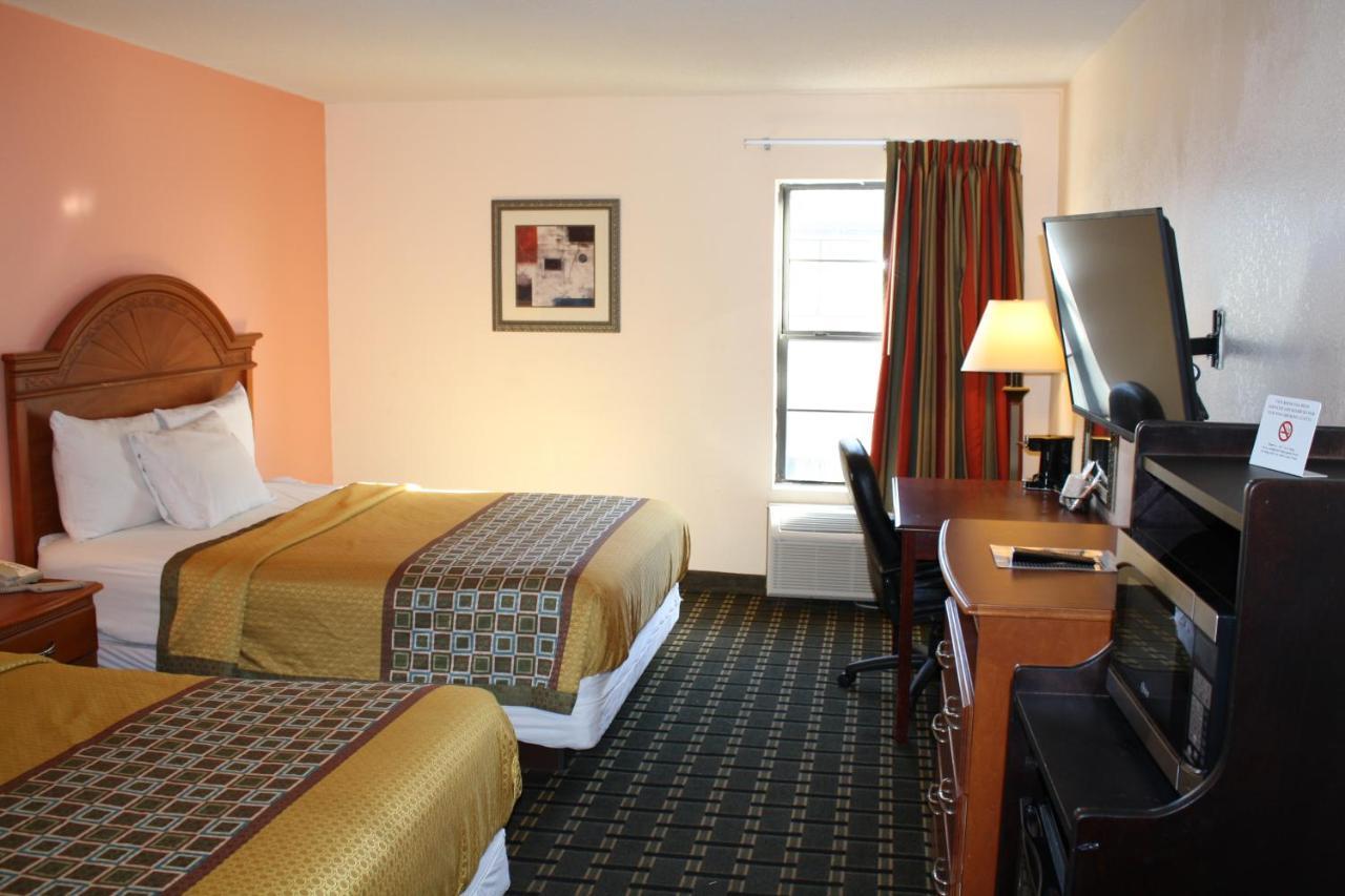 Executive Inn And Suites Уичита Фолс Екстериор снимка
