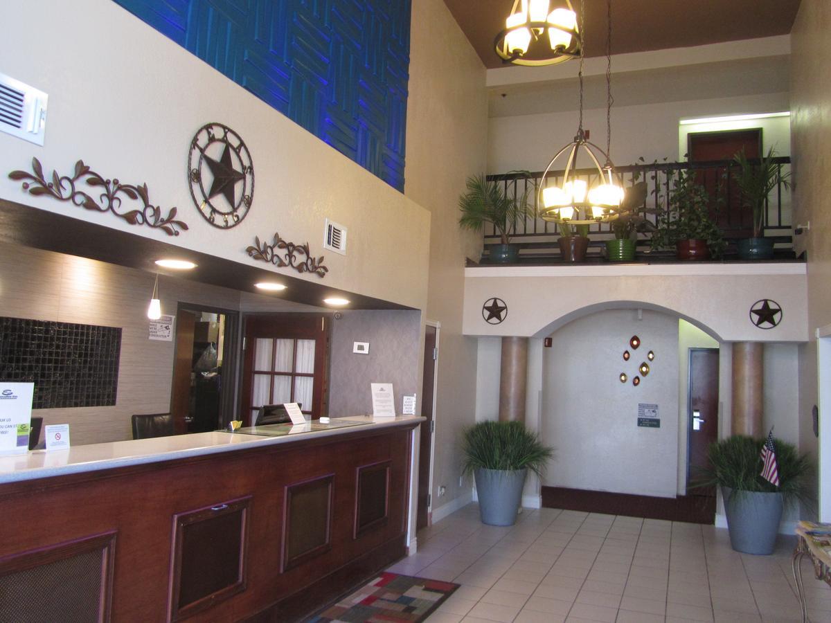 Executive Inn And Suites Уичита Фолс Екстериор снимка